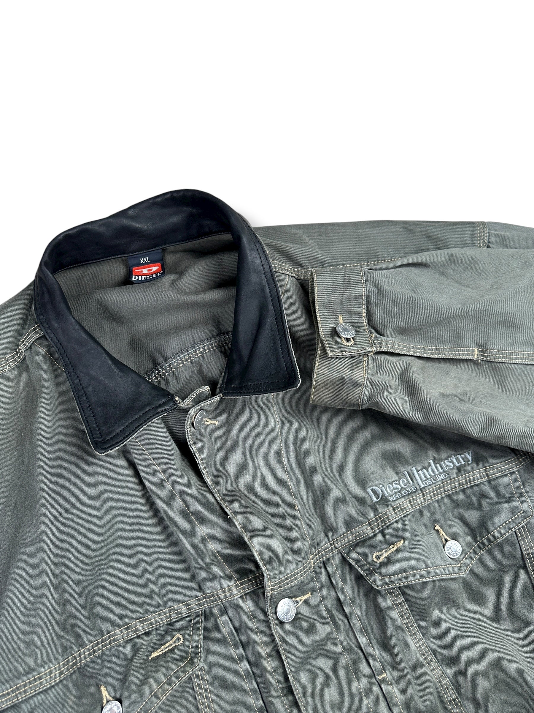 1990s Diesel Industries Jeansjacke Stone Grau mit Lederkragen | Vintage XXL