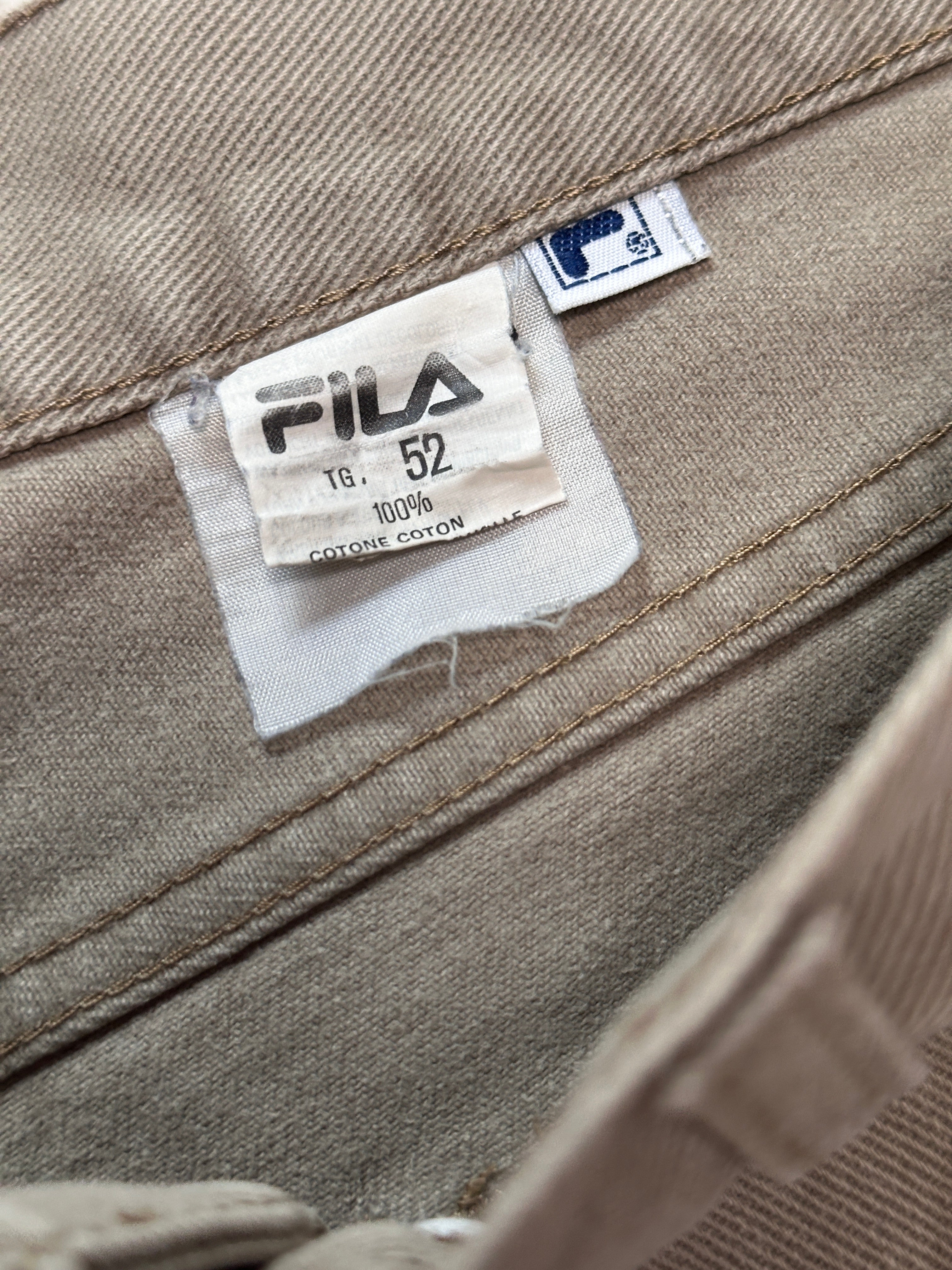 1990s Fila Jeans Shorts Beige | Men’s Size L (TG 52) | Vintage