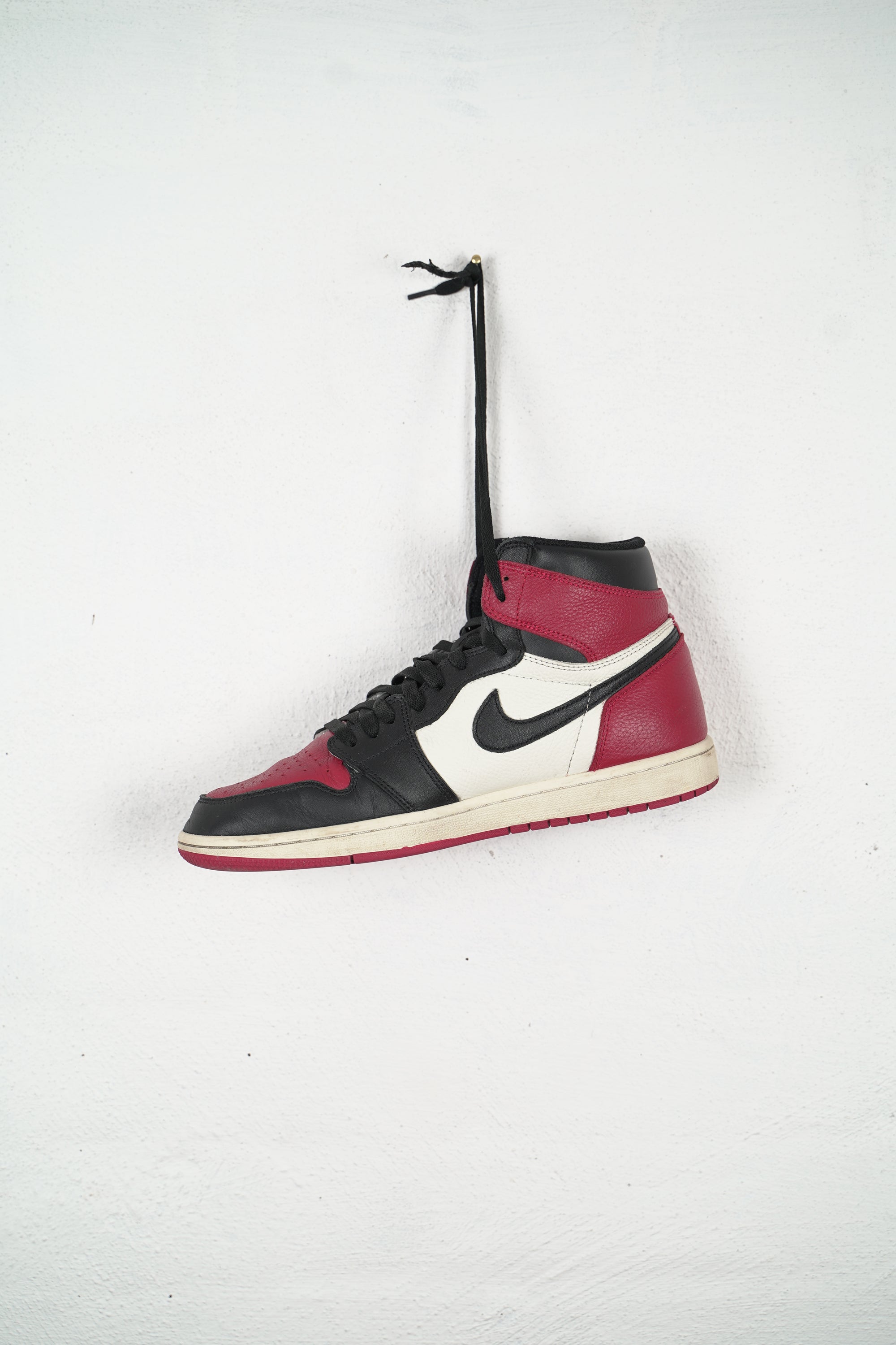 Nike Air Jordan 1 High Bred Toe US12 / 46 (2018)